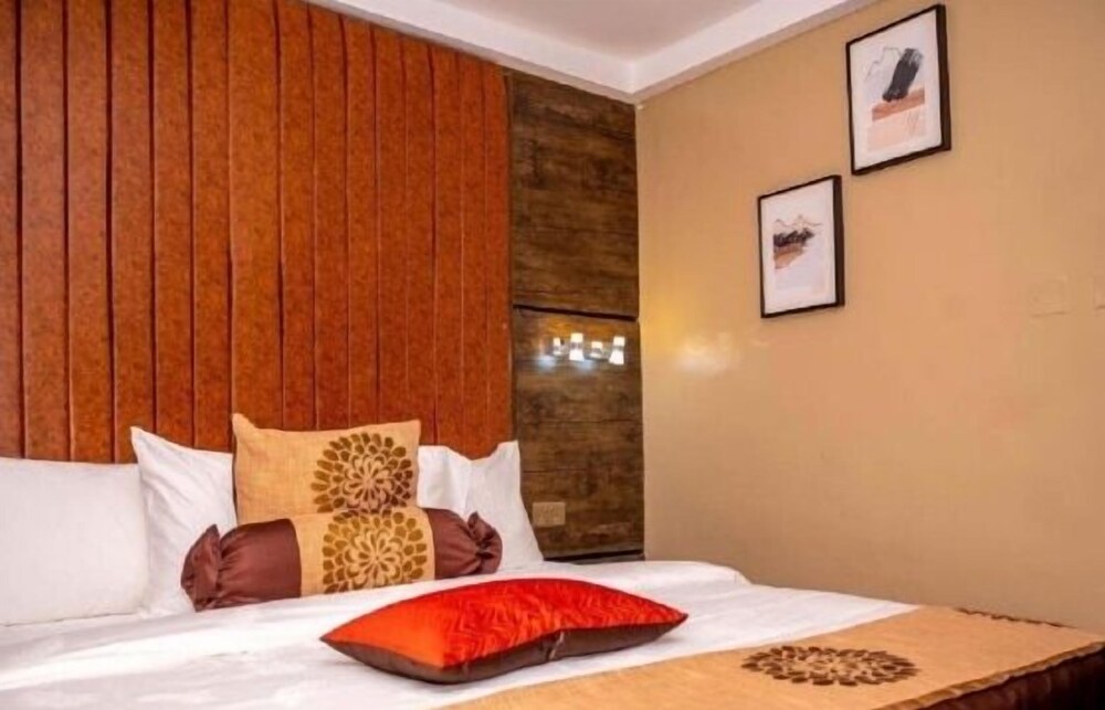 joker hotel and suite