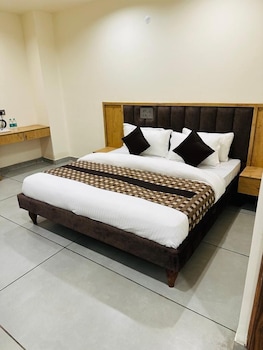 Hotel Bleu Ville,,2 star