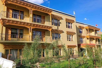 hotel capital city ladakh
