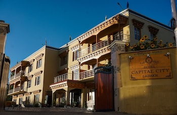 hotel capital city ladakh