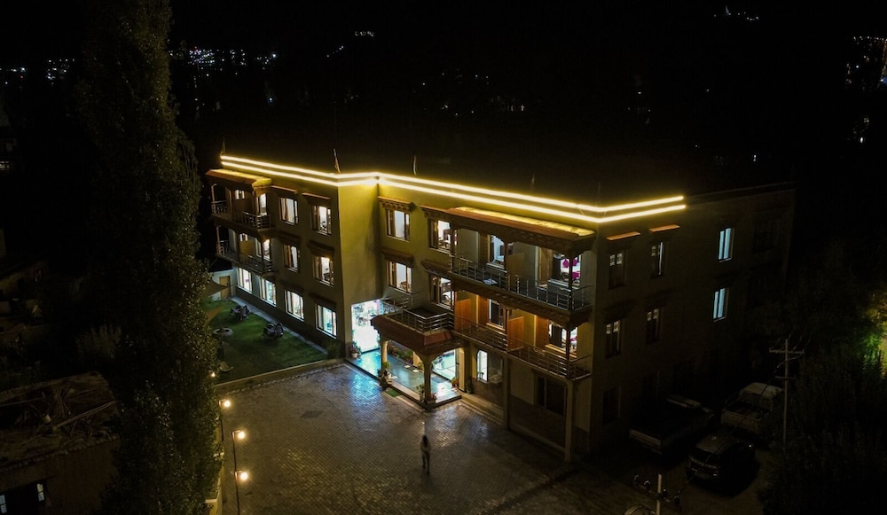 hotel capital city ladakh