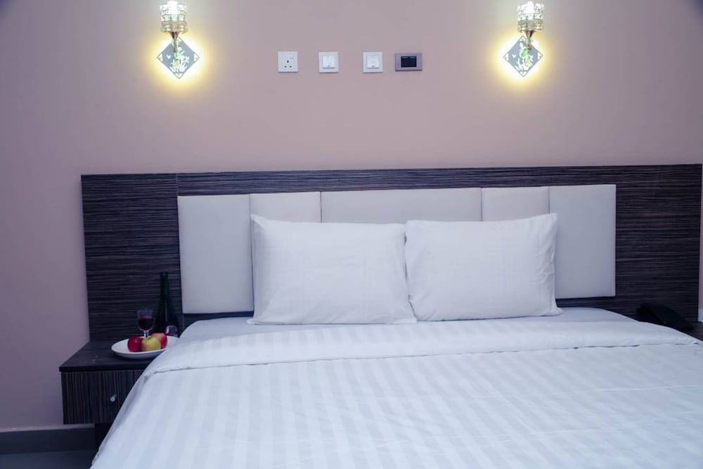 mo house hotel and event center