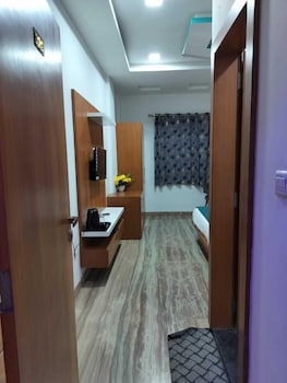 hotel brij palace and restaurant