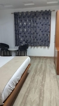 hotel brij palace and restaurant