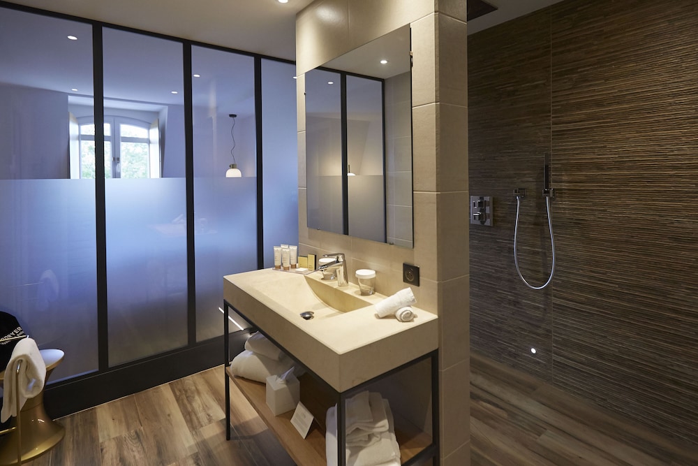 hostellerie cedre and spa beaune