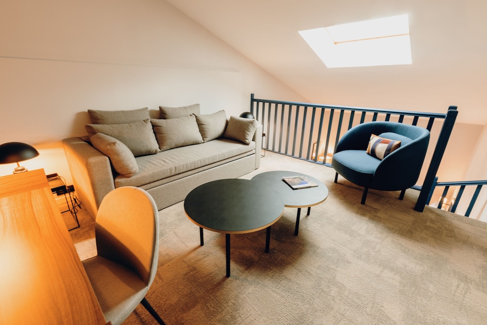 hostellerie cedre and spa beaune