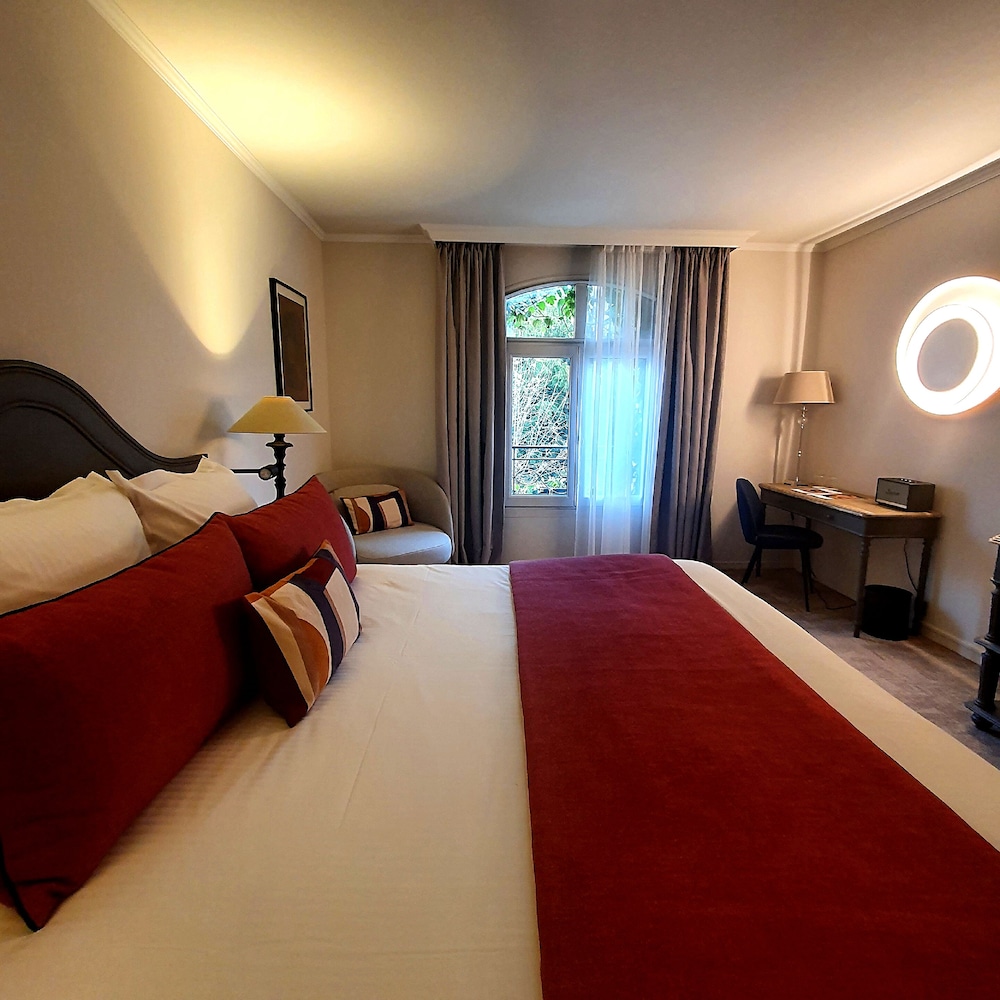 hostellerie cedre and spa beaune