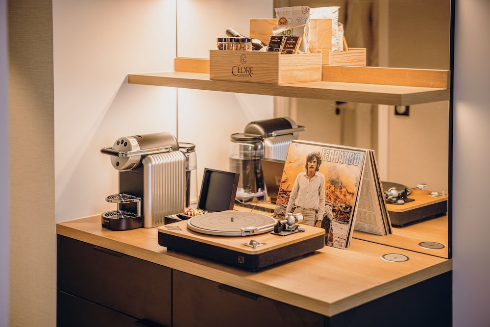 hostellerie cedre and spa beaune