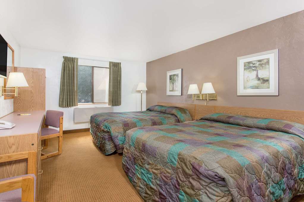 super 8 by wyndham lacey olympia area