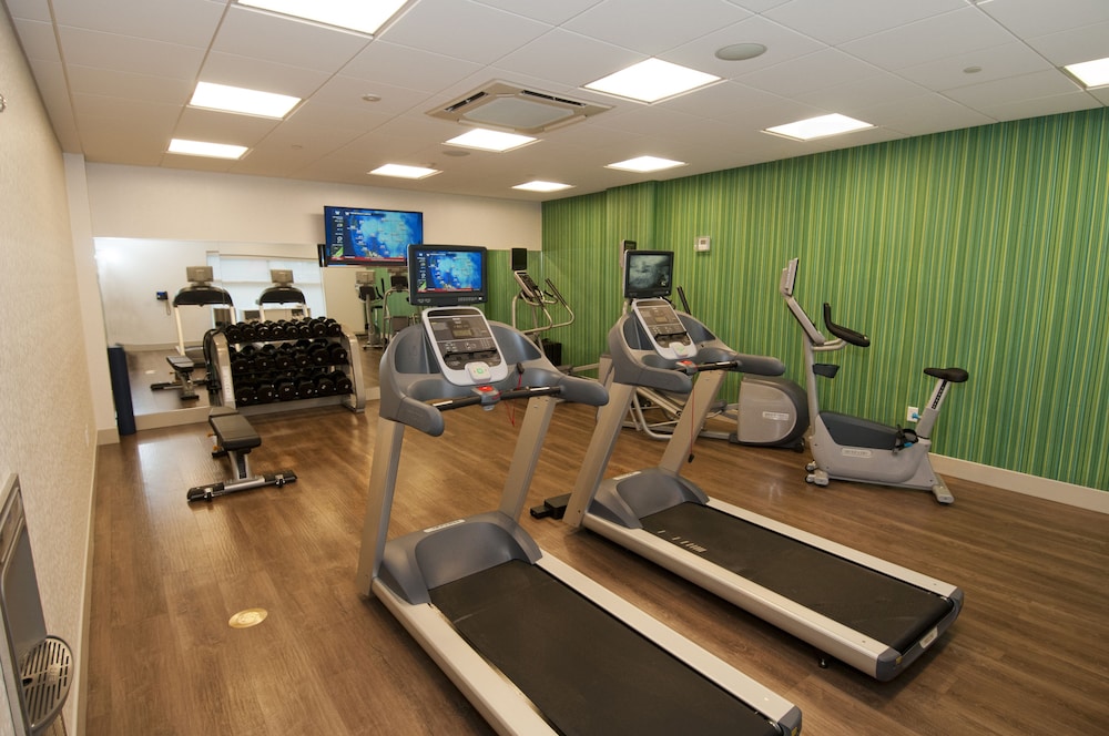 holiday inn express and suites johnstown by ihg