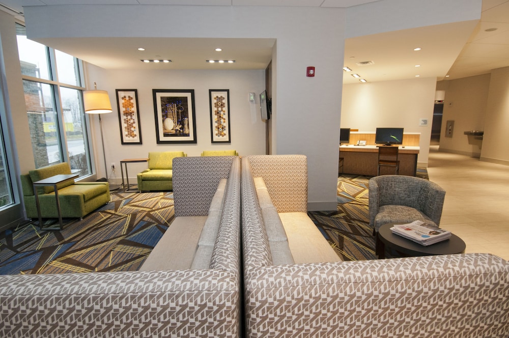 holiday inn express and suites johnstown by ihg