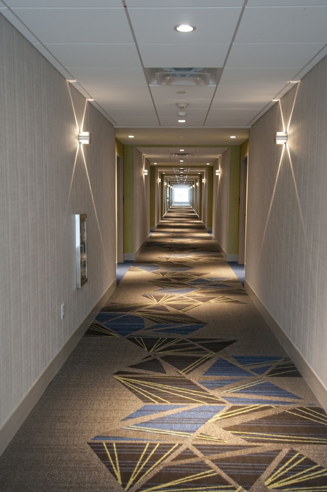 holiday inn express and suites johnstown by ihg