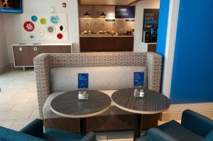 holiday inn express and suites johnstown by ihg