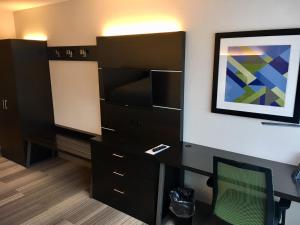 holiday inn express and suites johnstown by ihg