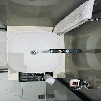 five elements hotels goldleaf haldwani