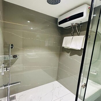 five elements hotels goldleaf haldwani