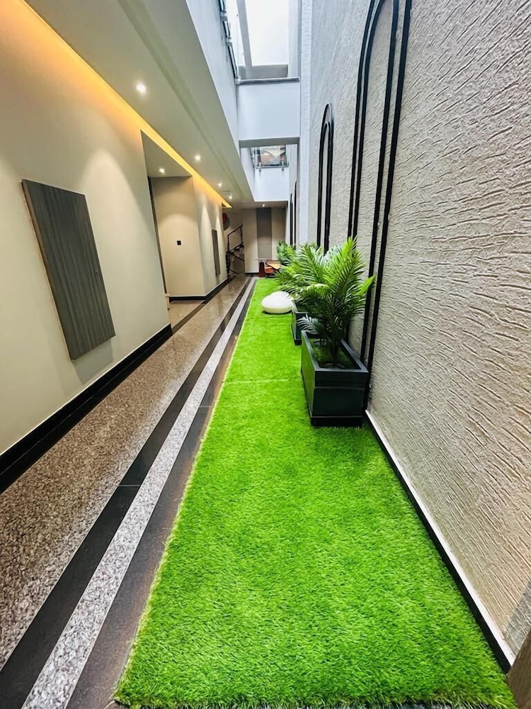 five elements hotels goldleaf haldwani