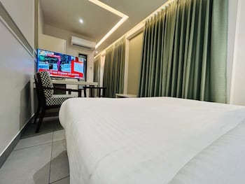 five elements hotels goldleaf haldwani