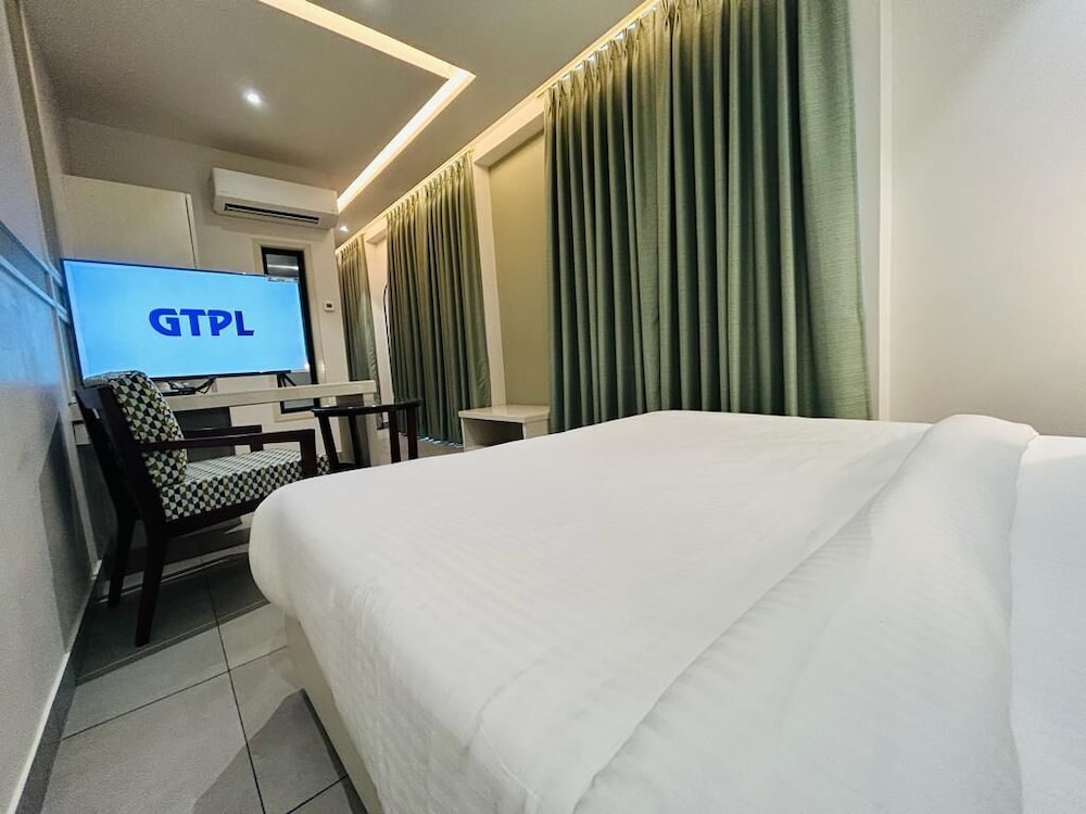 five elements hotels goldleaf haldwani