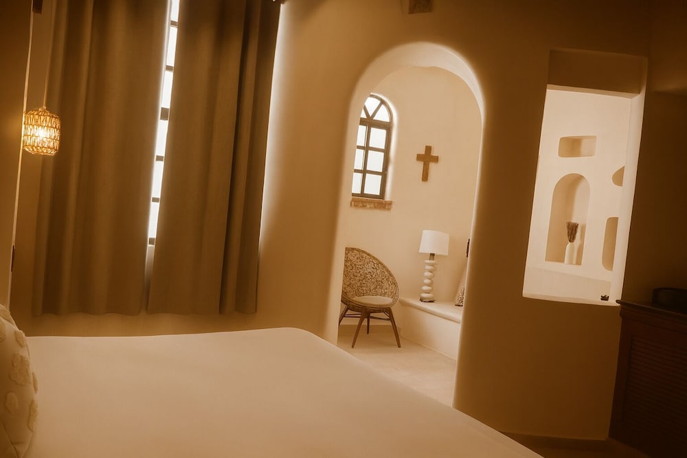 enigmatic hotel experience