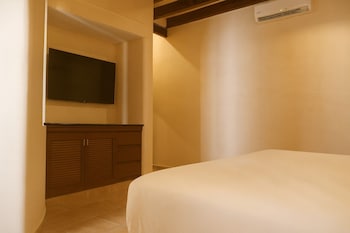 enigmatic hotel experience