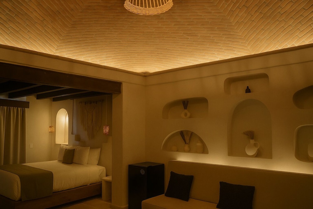 enigmatic hotel experience