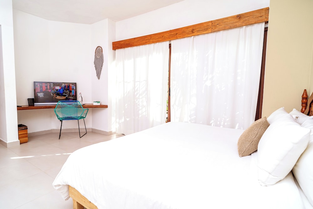 enigmatic hotel experience