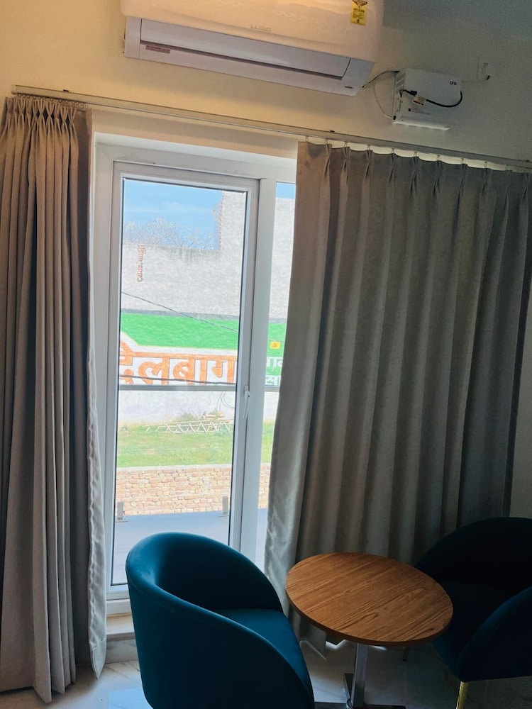 hotel shri radha orchid