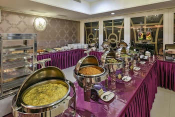 ever luck hotel