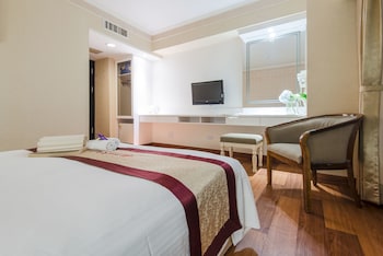 ever luck hotel