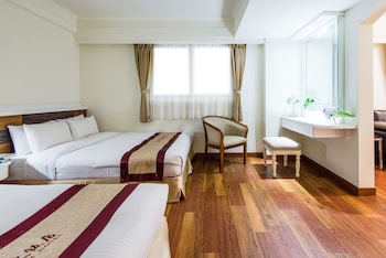 ever luck hotel