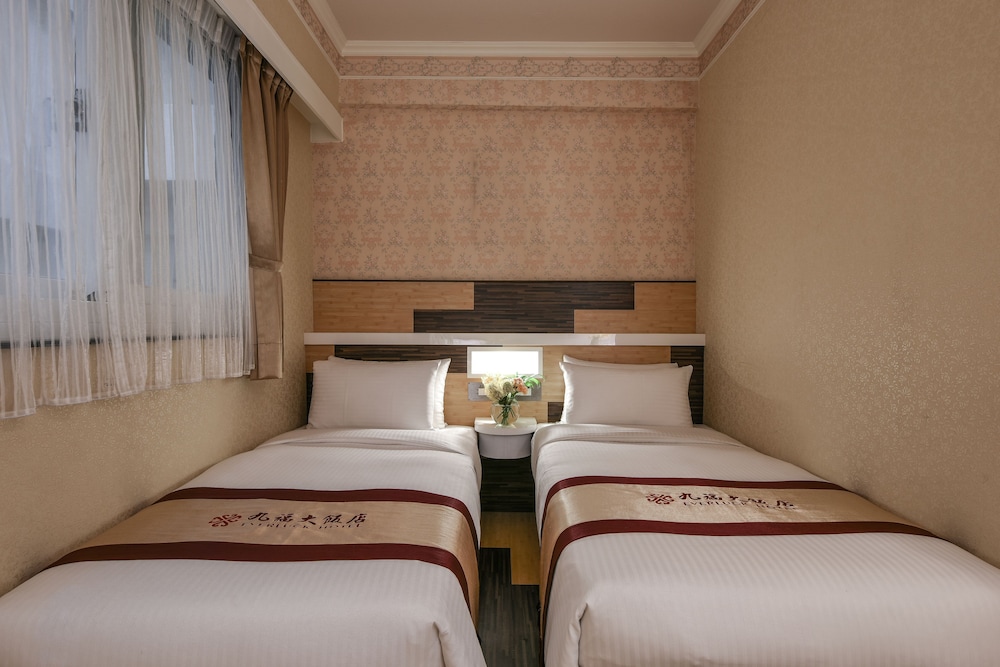ever luck hotel