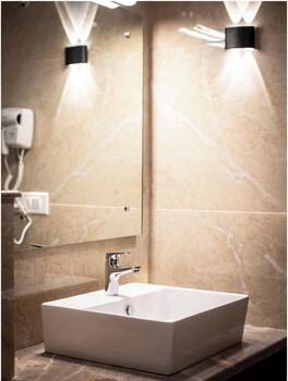 hotel mountain vibes