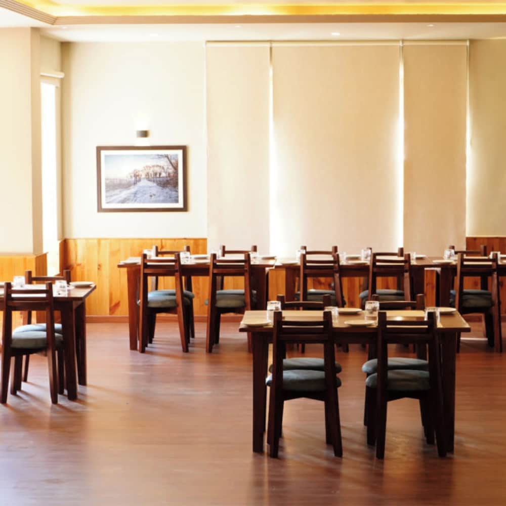 hotel mountain vibes