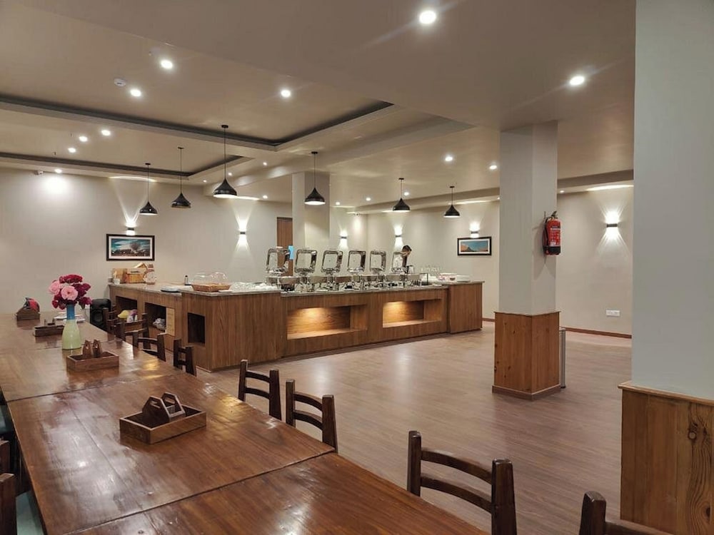 hotel mountain vibes