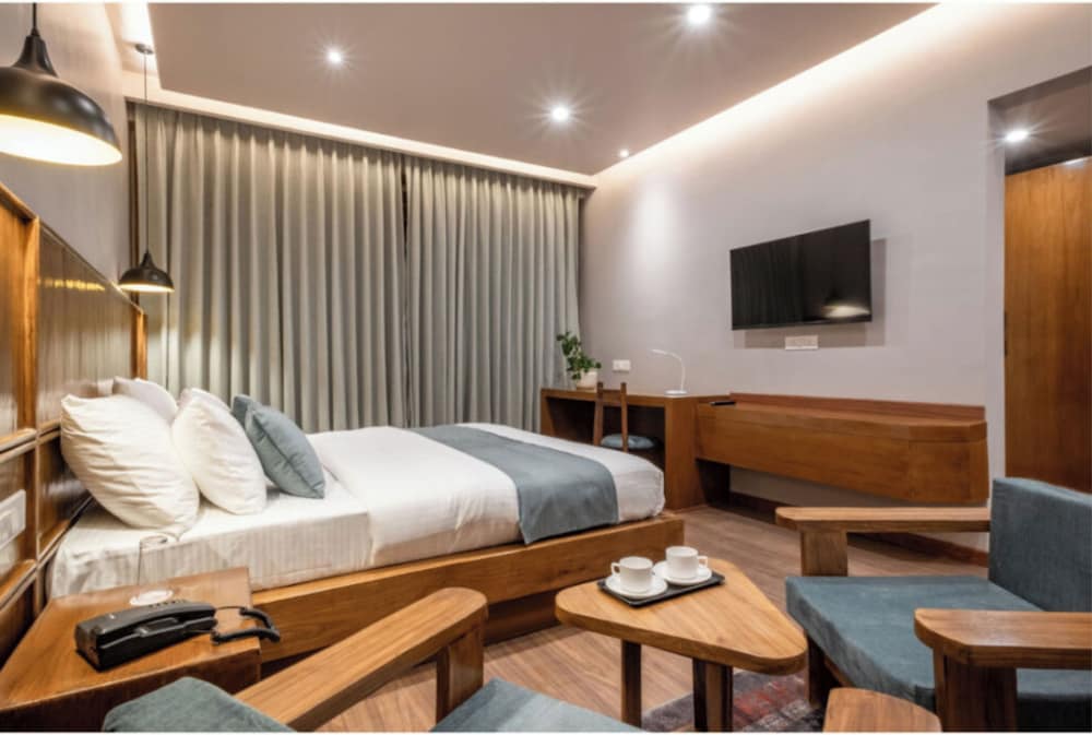 hotel mountain vibes