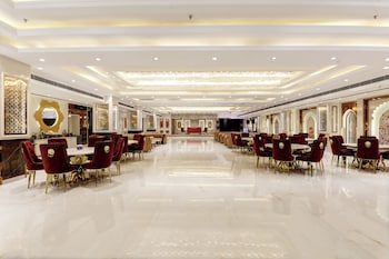 hotel the rasa vasundhara