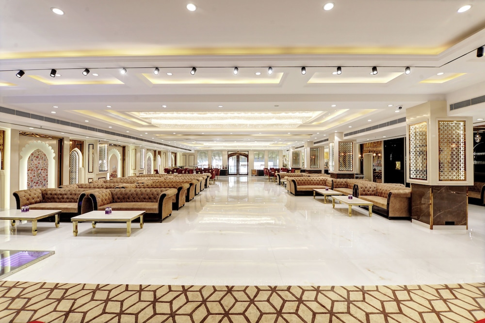 hotel the rasa vasundhara