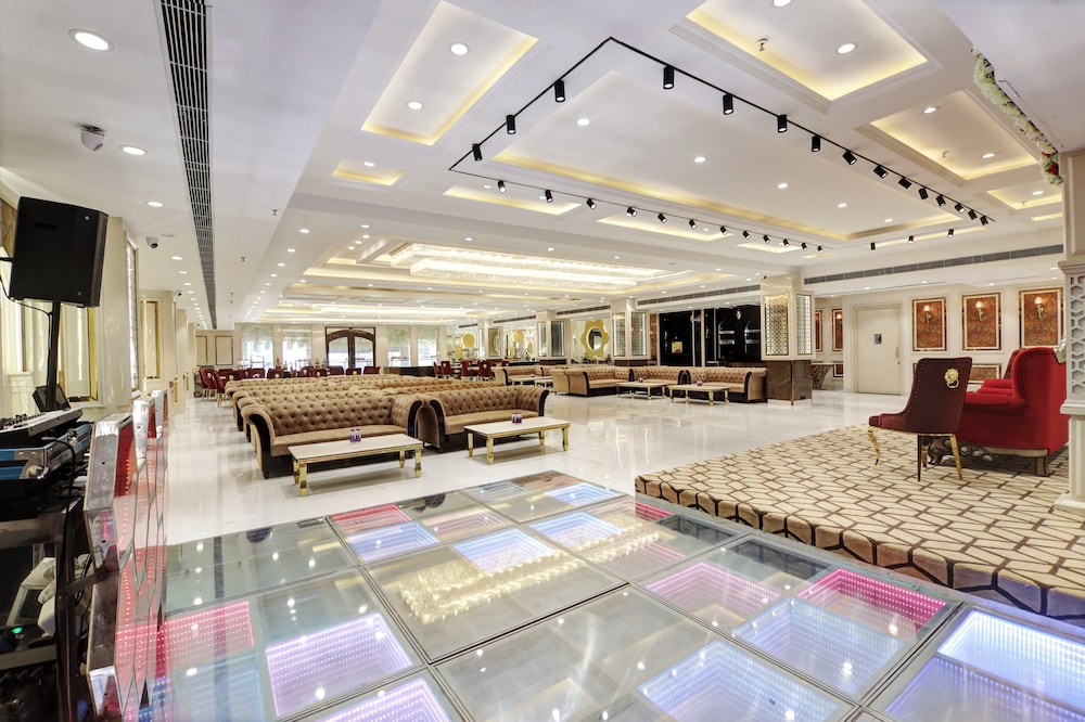 hotel the rasa vasundhara