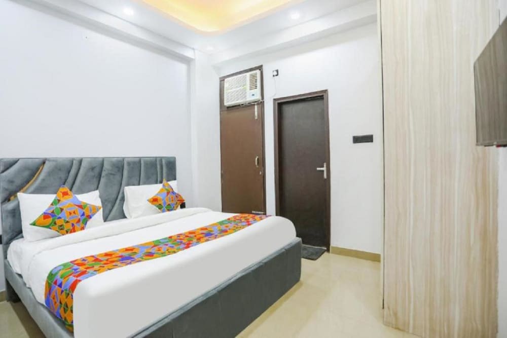hotel the rasa vasundhara