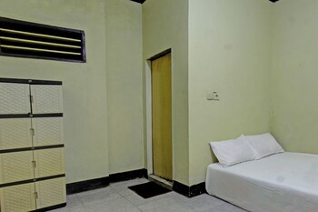 spot on 92882 penginapan 3 bersaudara