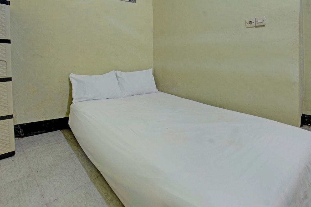 spot on 92882 penginapan 3 bersaudara