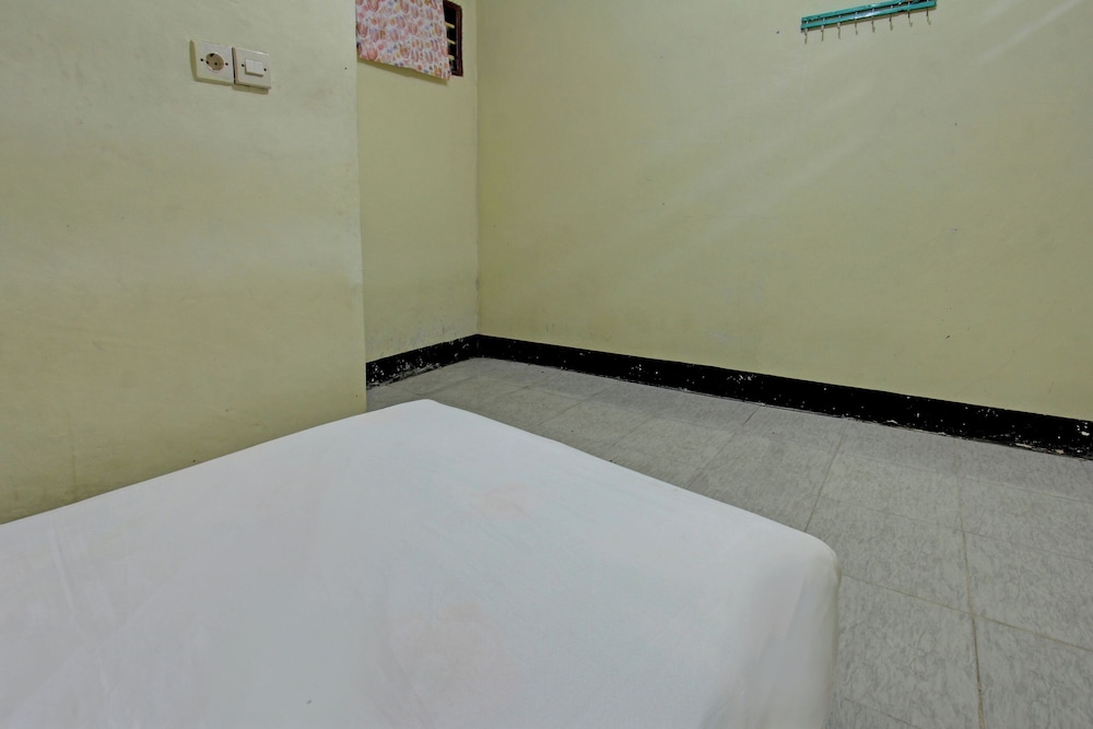 spot on 92882 penginapan 3 bersaudara