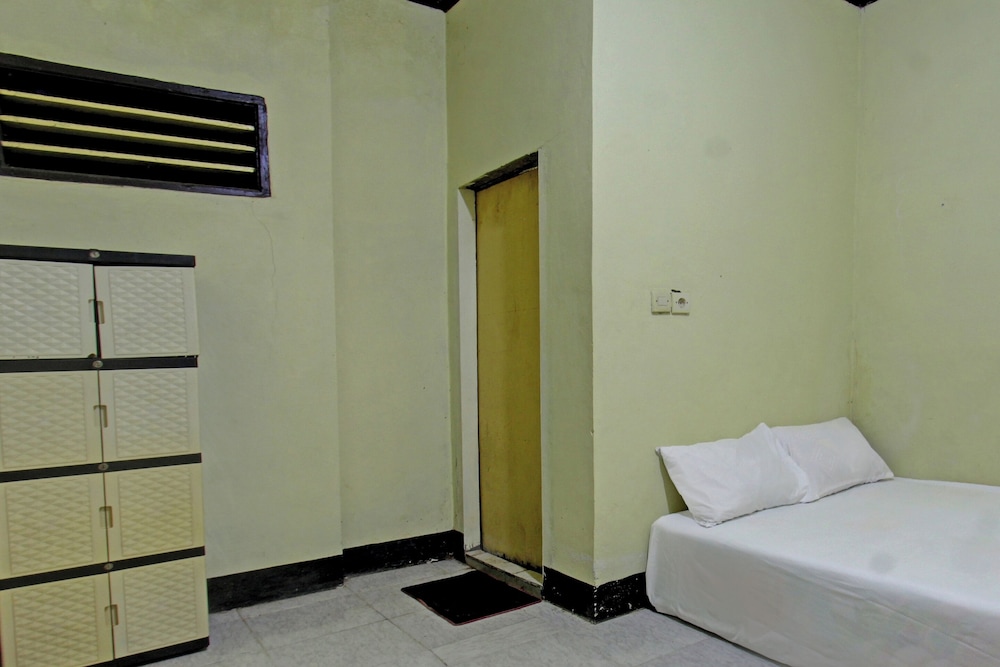 spot on 92882 penginapan 3 bersaudara