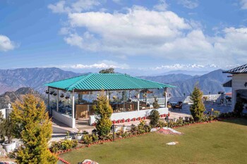 ama stays and trails barefoot bungalow dhanaulti