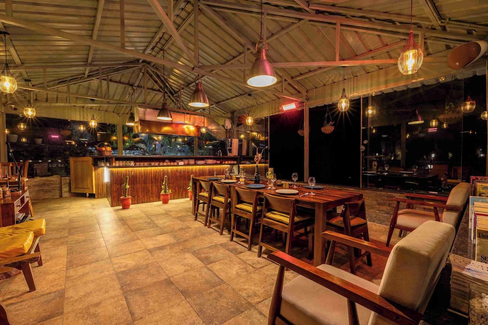 ama stays and trails barefoot bungalow dhanaulti