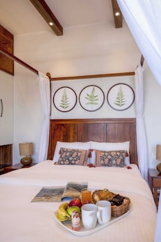 ama stays and trails barefoot bungalow dhanaulti