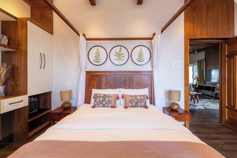 ama stays and trails barefoot bungalow dhanaulti