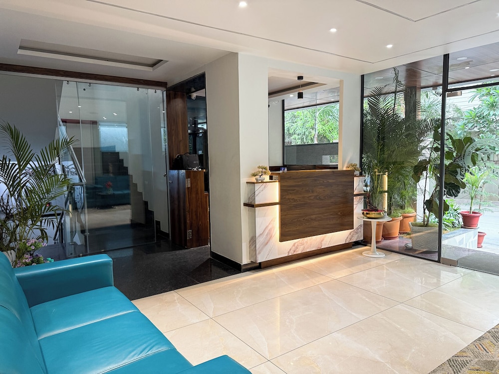 hotel landridge hitech city