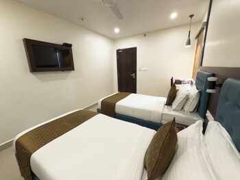 hotel landridge hitech city